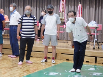 みなさん、一球入魂です。