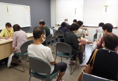 健康課「骨密度測定、血管老化度測定」も大盛況でした。