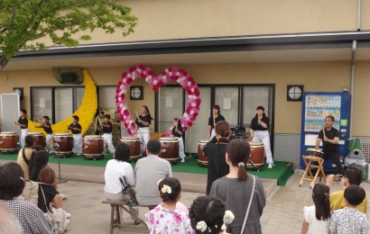 「おじょも太鼓」と「映えて楽しむPhotoSpot」は小雨の為急きょウッドデッキで開催