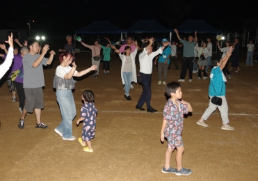 最後にみんなで飯山音頭総踊りを踊ってフィナーレとなりました