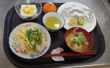 本日のお料理。栄養を考えたバランス良い食事です。